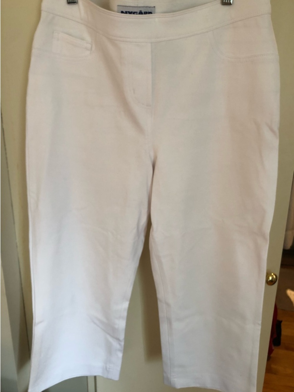 White Cropped Ponte Capri Pants